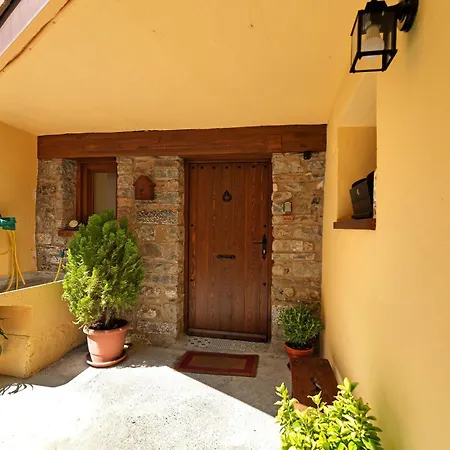 Rural Ordiso تورلا